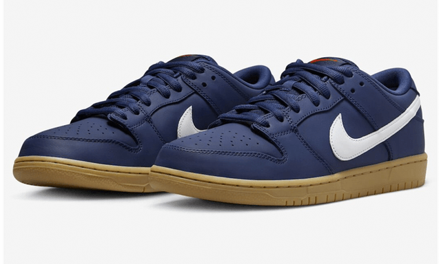 nike-sb-dunk-low-navy-gum