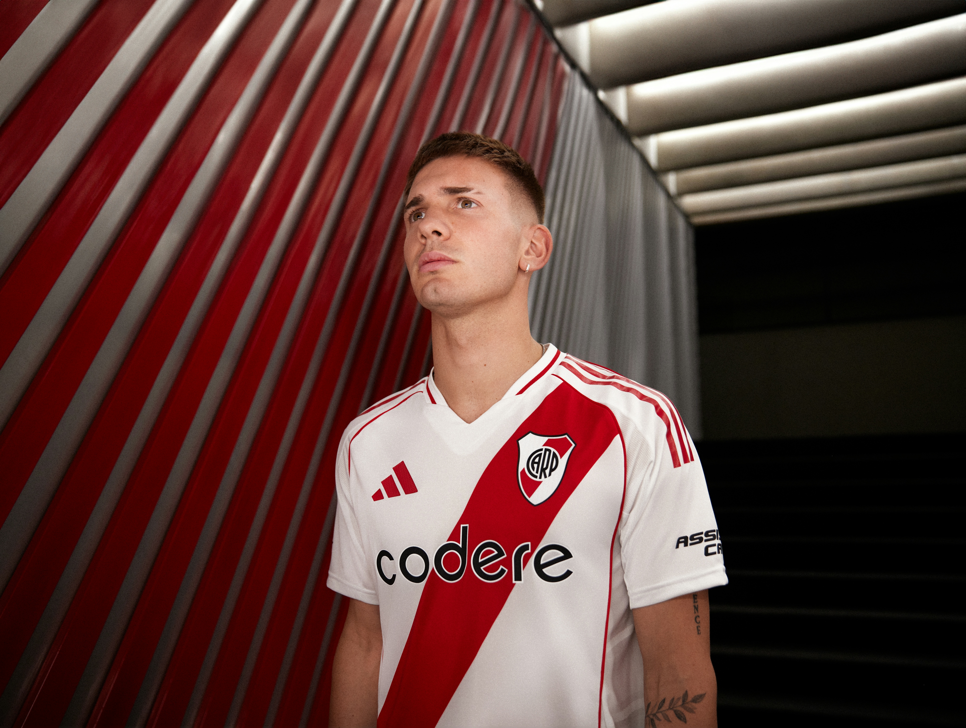 Nueva Camiseta River